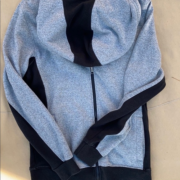 Reckless zip up hoodie - Picture 4 of 5